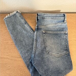 We The Free Light Blue Cropped Jeans